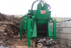 Купить Пресс-ножницы вертикальные для автомобилей и лома металлов SQUALO 2000